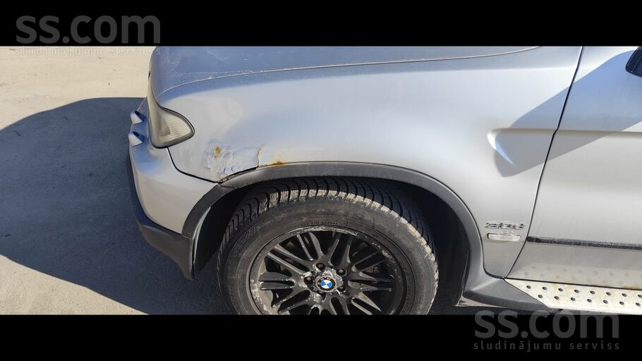 BMW Pārdod BMW X5 bez tehniskās apskates. 