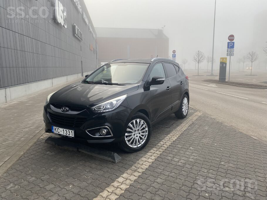 Продаётся Hyundai ix35 2015, 1 владелец, пробег 95 000 км.
Покупалась ново