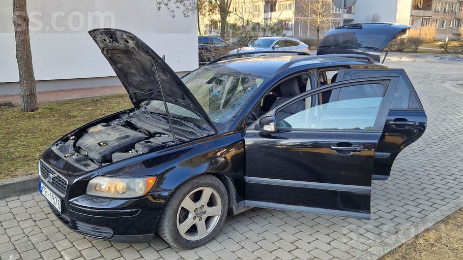 Volvo 2.0d, 100kw. Labā tehniskā stāvoklī. 