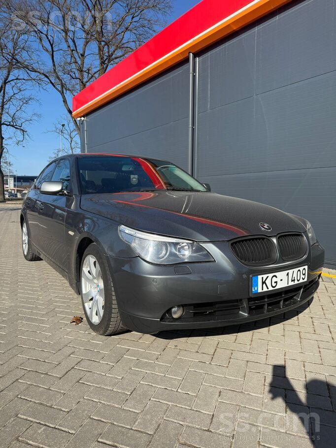 BMW 3800€
