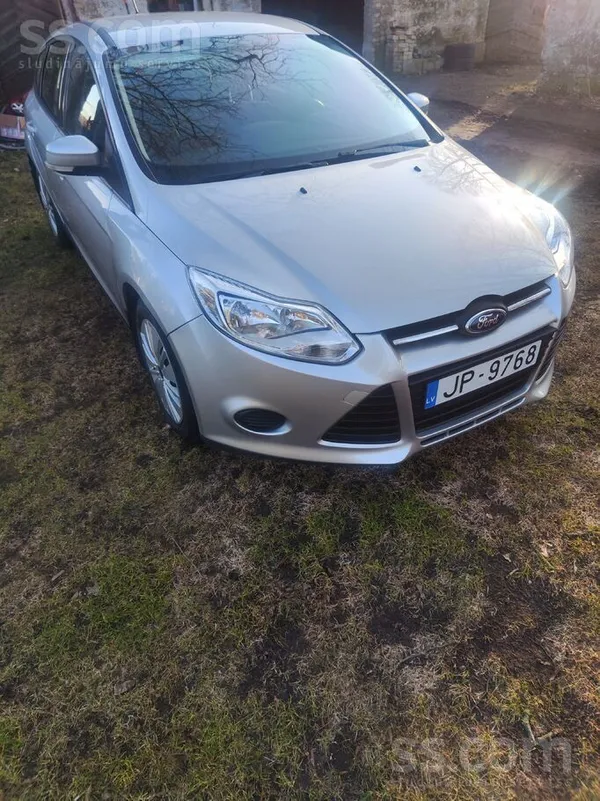Ford Pārdod Latvijā iegādātu un ekspuatētu auto. Viens 