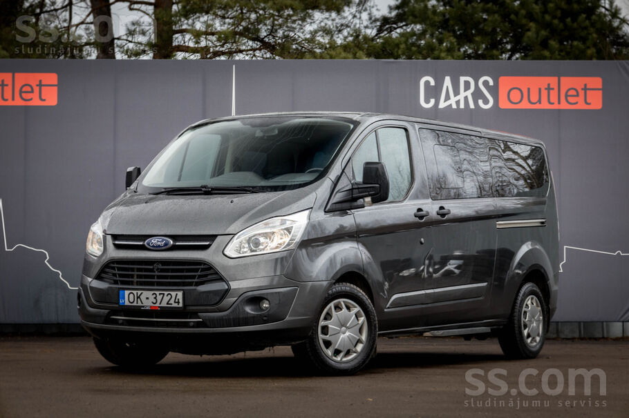 Ford Tourneo Custom ar 2.0 litru dīzeļdzinēju un automātisko transmisiju. 96