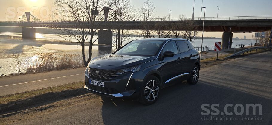 Peugeot Peugeot 3008 Plug-in Hybrid (Allure) – Ideālā stāv