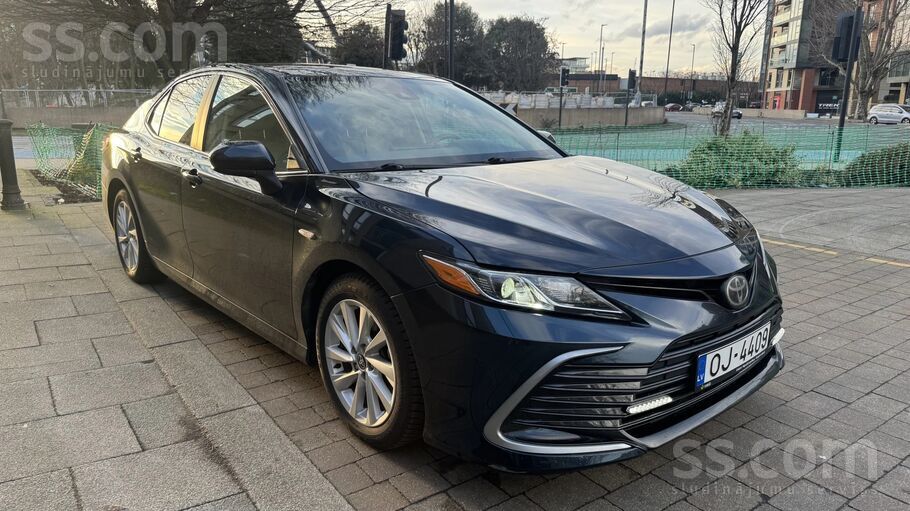 Toyota Camry
Vat qualified
2.5 Benzīns
Bēšs ādas salons
Midnight Blue k