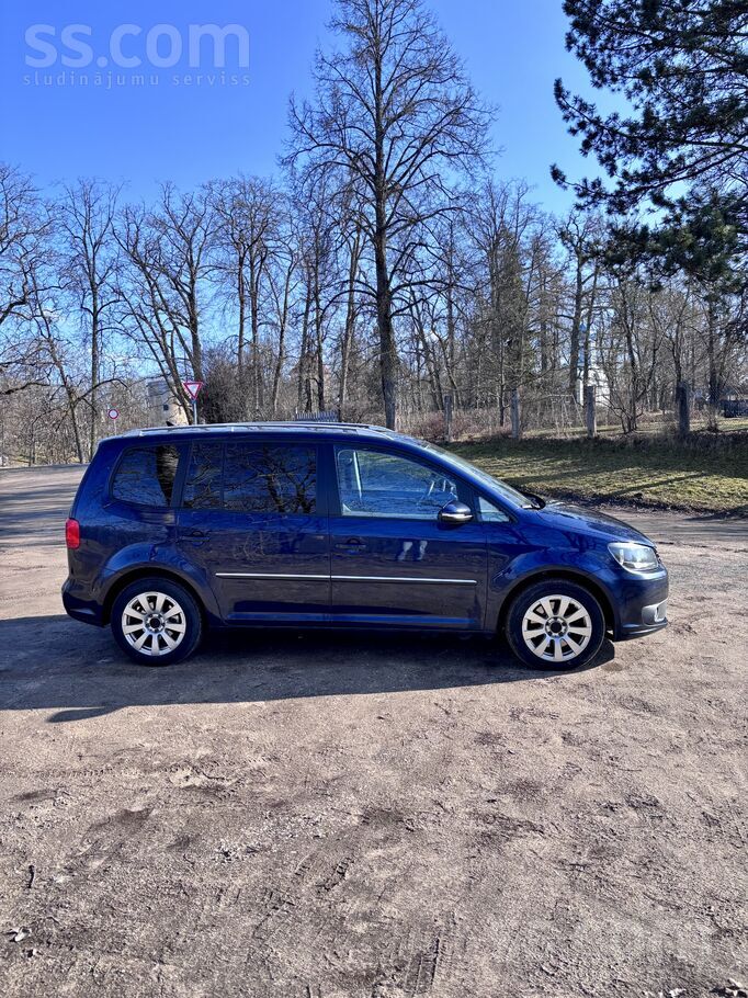 Volkswagen Pārdodu ļoti labā stāvoklī Volkswagen Touran. 2.0