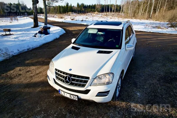 Mercedes Машина в хорошем состояние, мотор и коробка работа