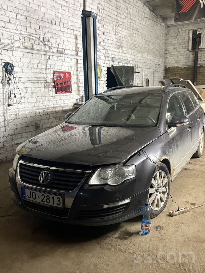 Volkswagen Wolkswagen Passat 2010.G B6 2.0Tdi-Comonrail. 