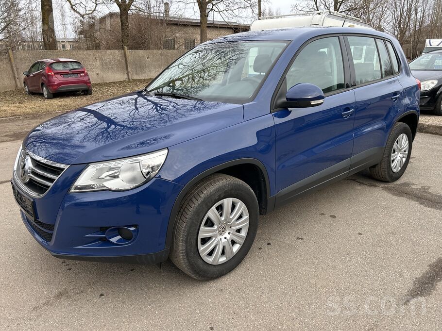 VW Tiguan 1.4 Tsi, 110 kw, 13.11.2009.g. "Trend & Fun"
no Vācijas.
viens