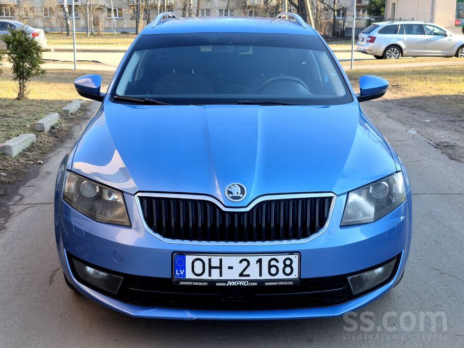 Pārdodu Octaviu 2.0tdi, Automāts, Labā tehniskā stāvoklī,
Bagātīga komplek