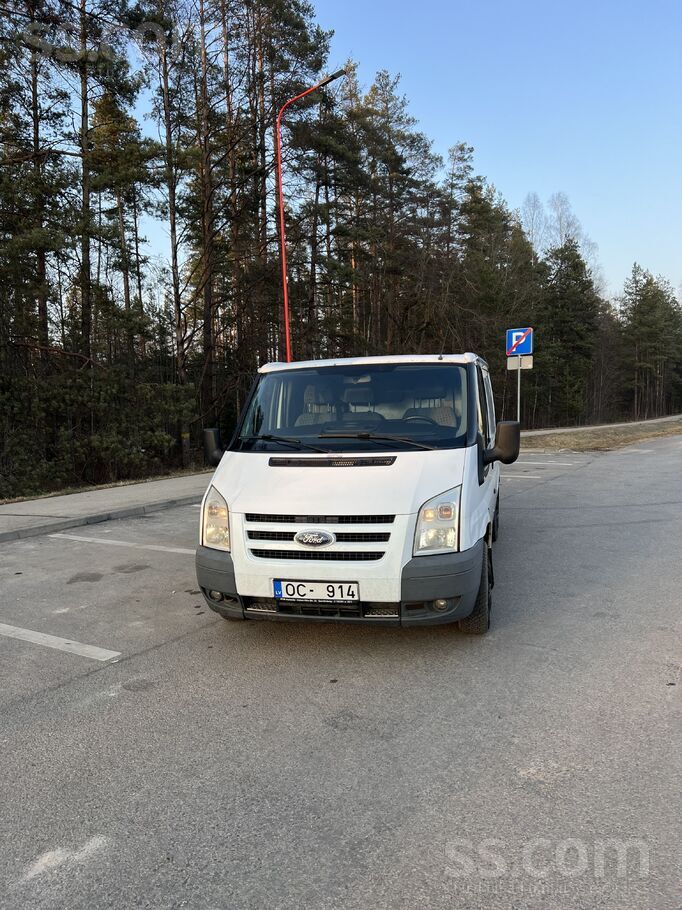 Pārdodu Ford Transit ļoti labā tehniskā stāvoklī. Auto vienmēr ir savlaicīgi