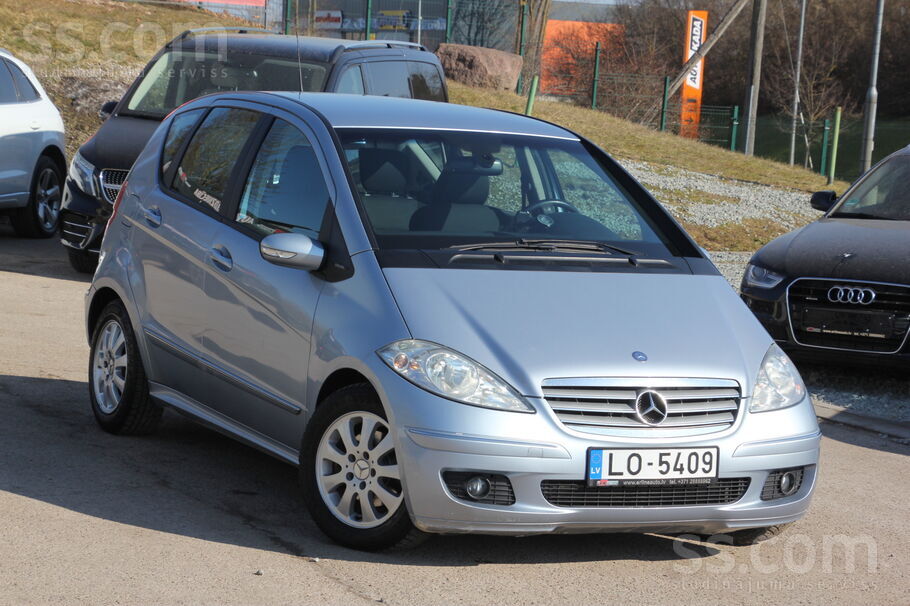 Mercedes Benz A160 Elegance 2.0 Dīzelis, 5. pakāpju mehāniskā ātrumkārba.