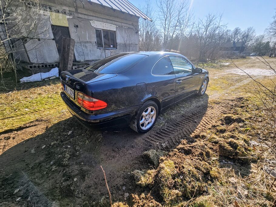 MB Clk 320 benz gāze
Salīdzinoši ekonomisks transportlīdzeklis.
Labā stav