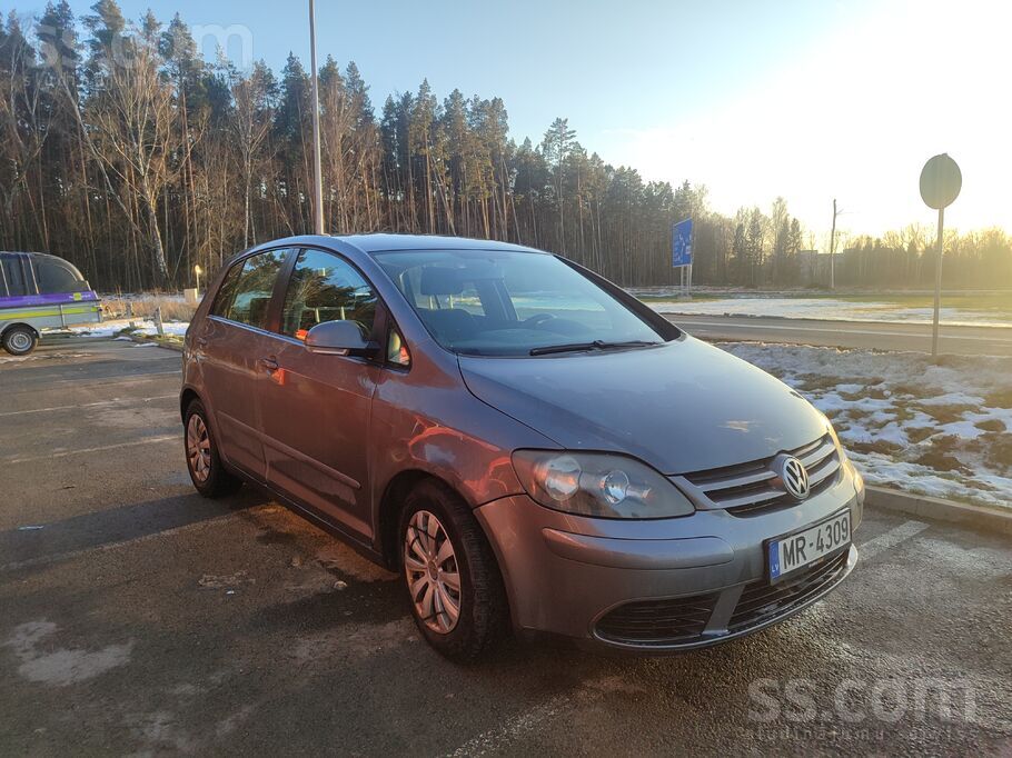 Volkswagen Pārdodu Volkswagen Golf Plus 2005. gada, 1.9 Tdi d