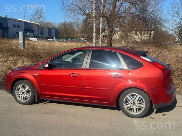 Ford Pārdodu labi uzturētu Ford Focus Ghia. Ideāls auto