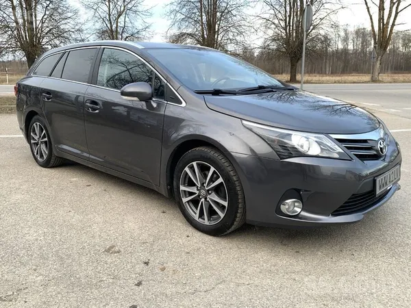Toyota 1.8i 108kW Edition Atvests no Vācijas, 2 atslēgas.