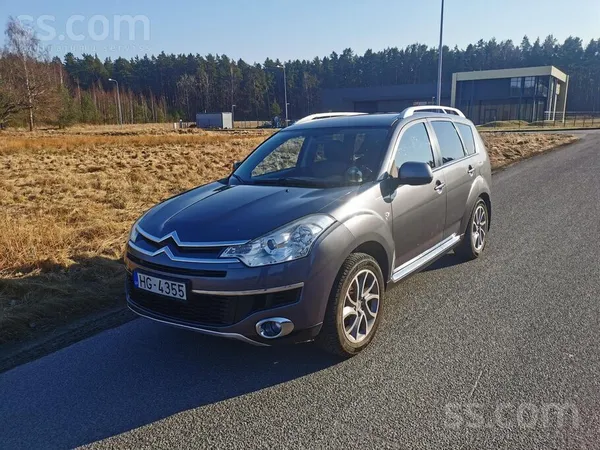 Citroën C-Crosser 4Wd ar 7 sēdvietām, 2.4 benzīns un automātisko ātrumkārbu