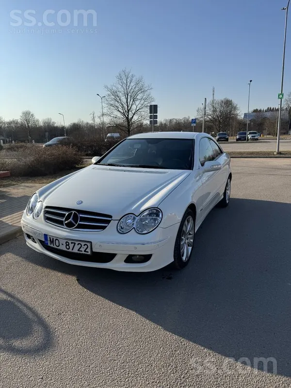Mercedes Pārdodu 2008. gada Mercedes-Benz Clk 320 Avantgard