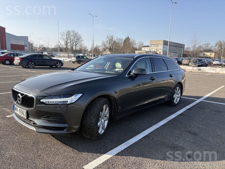 Volvo Īslaicīgi piedāvāju par šādu cenu ļoti labu mašīnu