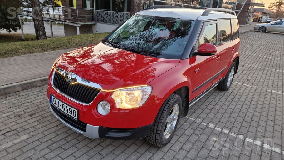 Ļoti labā vizuālā un tehniskā stāvoklī, divkrāsaina sarkan -balta Yeti ar au