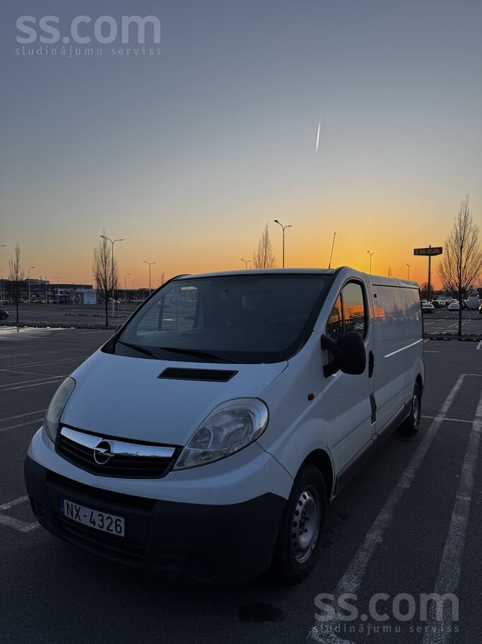Opel Opel Vivaro, 2.0 diesel, Garā Bāze. Ļoti labā tehn