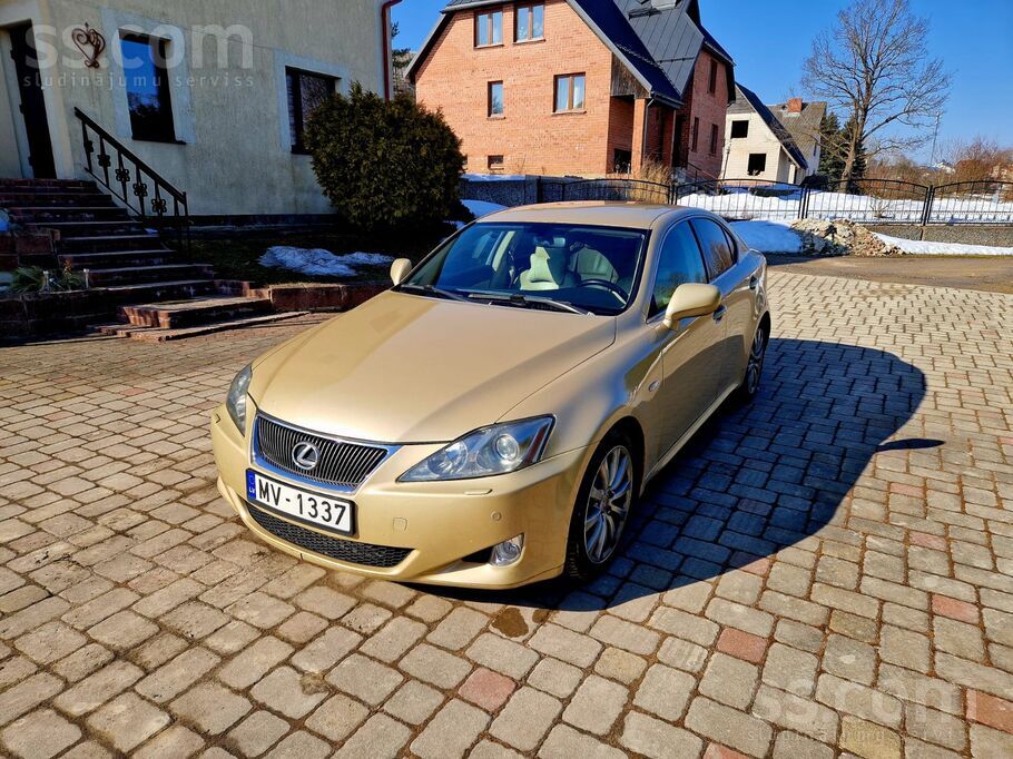 Pārdodu Lexus Is250. Auto labā stāvoklī, katru dienu uz braukšanas, brauc la