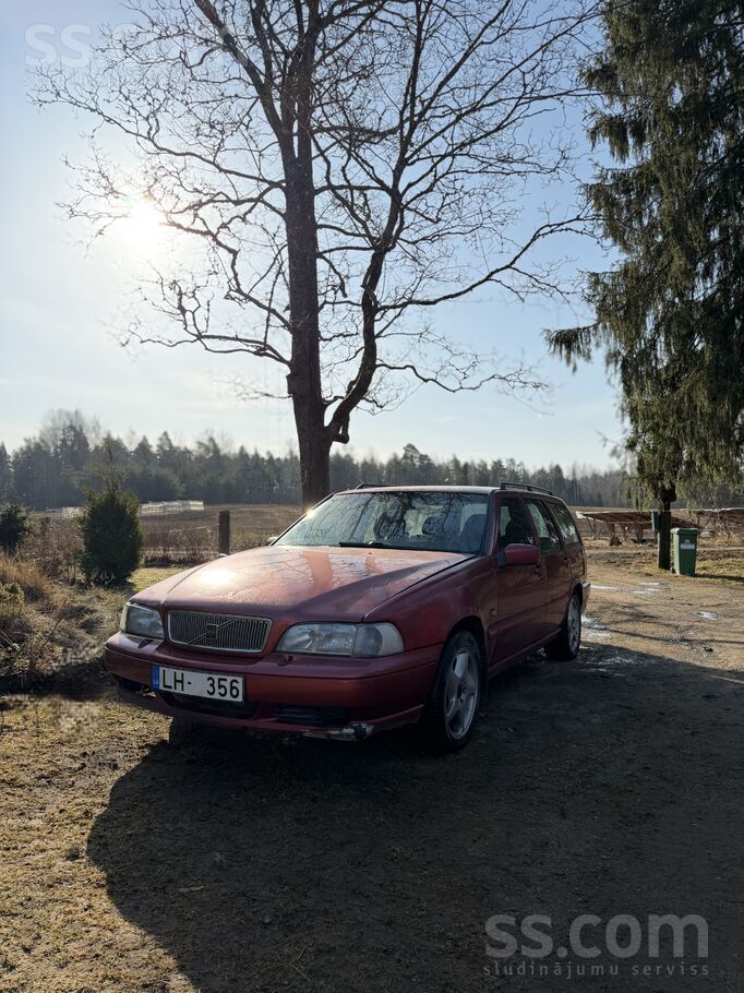 Viss info zvanot vai rakstot. Pārdodas ar visu numurzīmi.