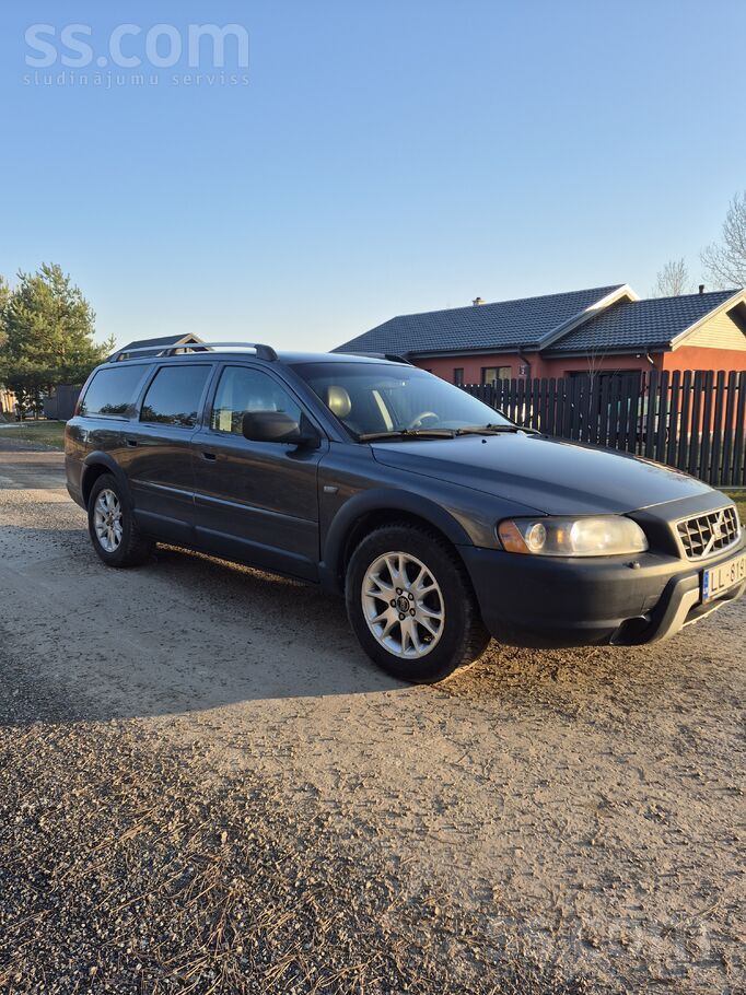 Volvo Xc70 2.4D5 136kw/185zs. Automatic. Summum komplektācija. Vairāk inform
