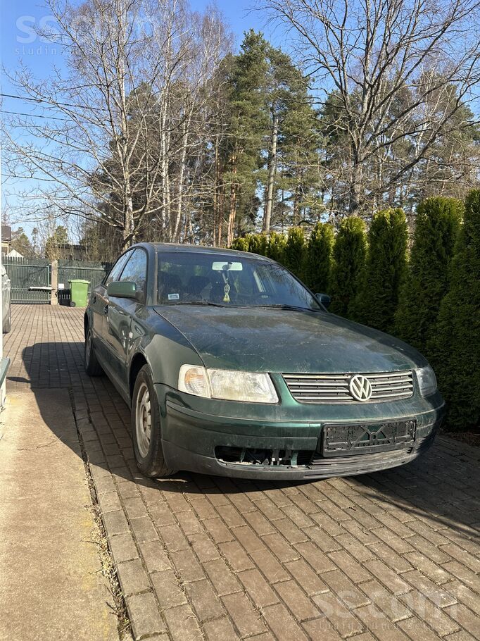 Sveiki, pārdodu mašīnu rezerves daļās. Man pašam vajag tikai morotu. Virsbūv