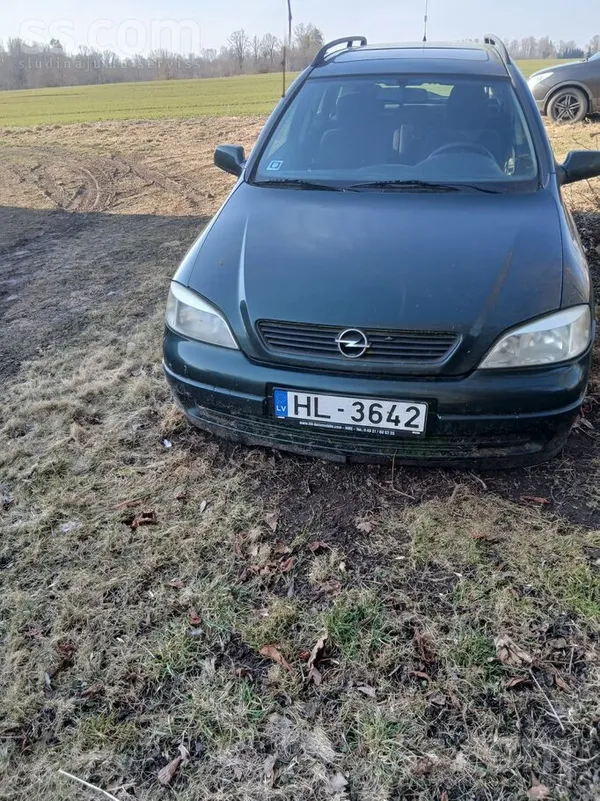 Opel Rezerves daļām, labs dzinējs, brauc labi, rūsa. Au