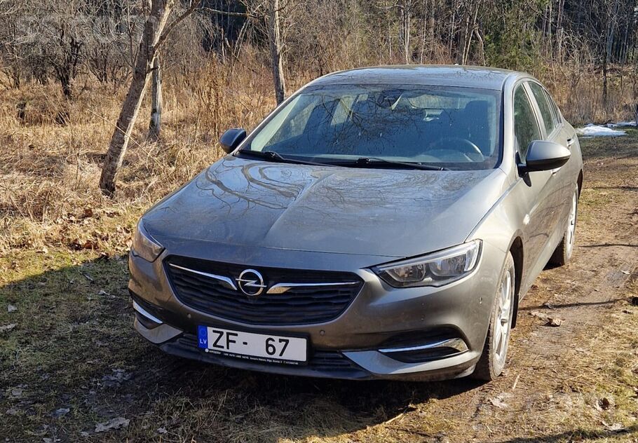 Pārdodu automobīli teicami koptā tehniskā stāvoklī bez defektiem ar regulārā