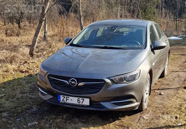 Opel Pārdodu automobīli teicami koptā tehniskā stāvoklī