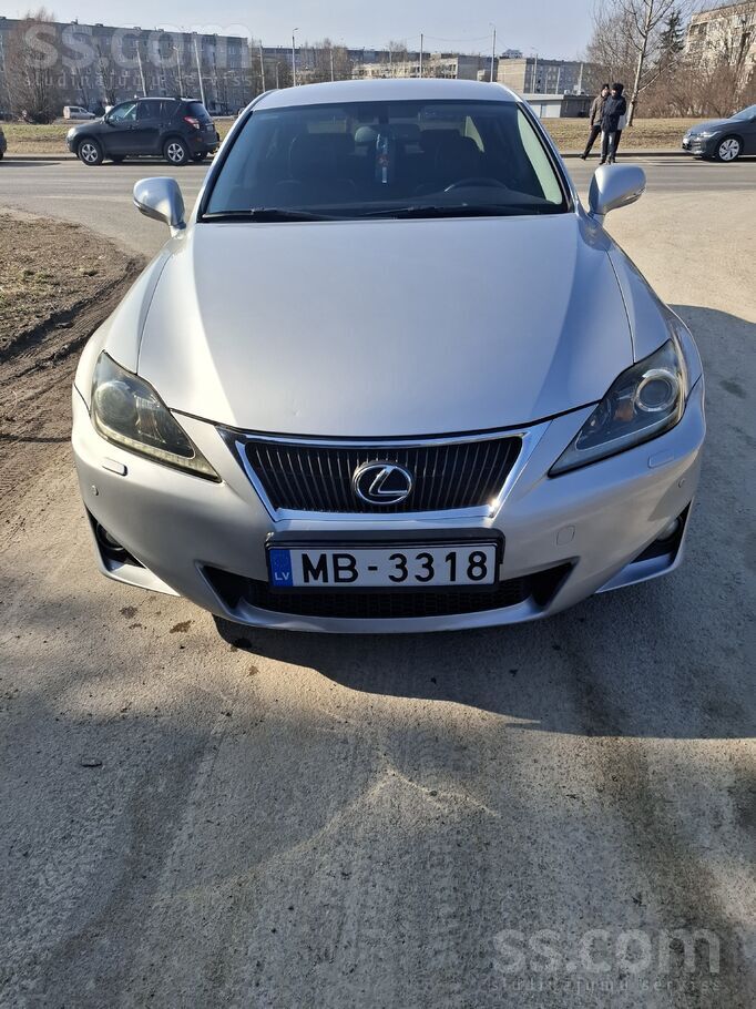 Pārdodas Lexus IS 2011.gada. 
Vienīgais īpašnieks Latvijā. Bija atdzīta no