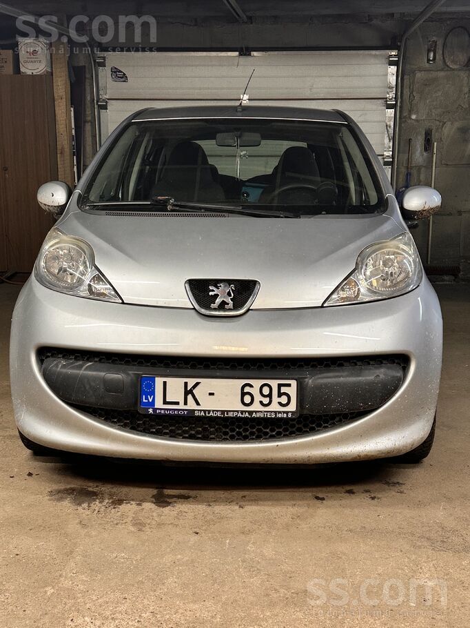 Pārdodu uzticamu un ļoti ekonomisku pilsētas auto - Peugeot 107 1.0 benzīns