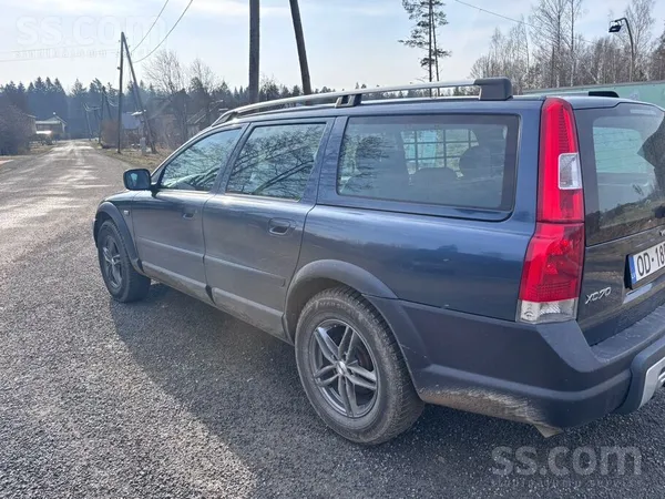 Volvo XC 70 - 1