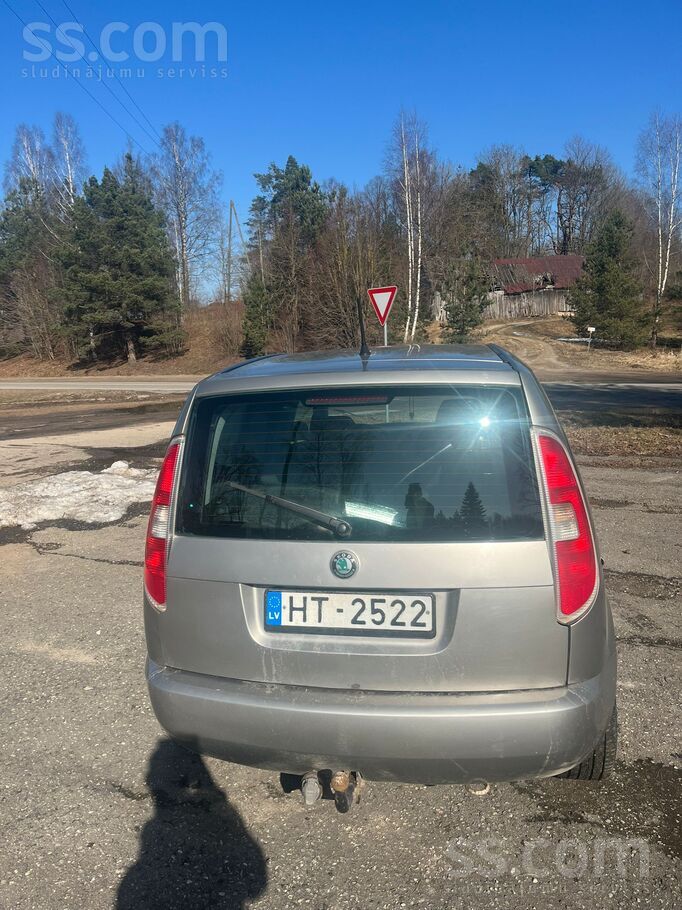 Auto ļoti labā tehniskā un vizuālā stāvoklī , tehniski sakopts un neliks vil