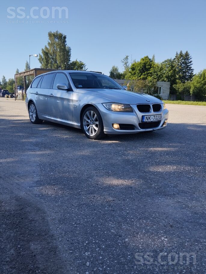 BMW Pārdodu labu BMW E91 tiko izieta tehniskā ir divi 