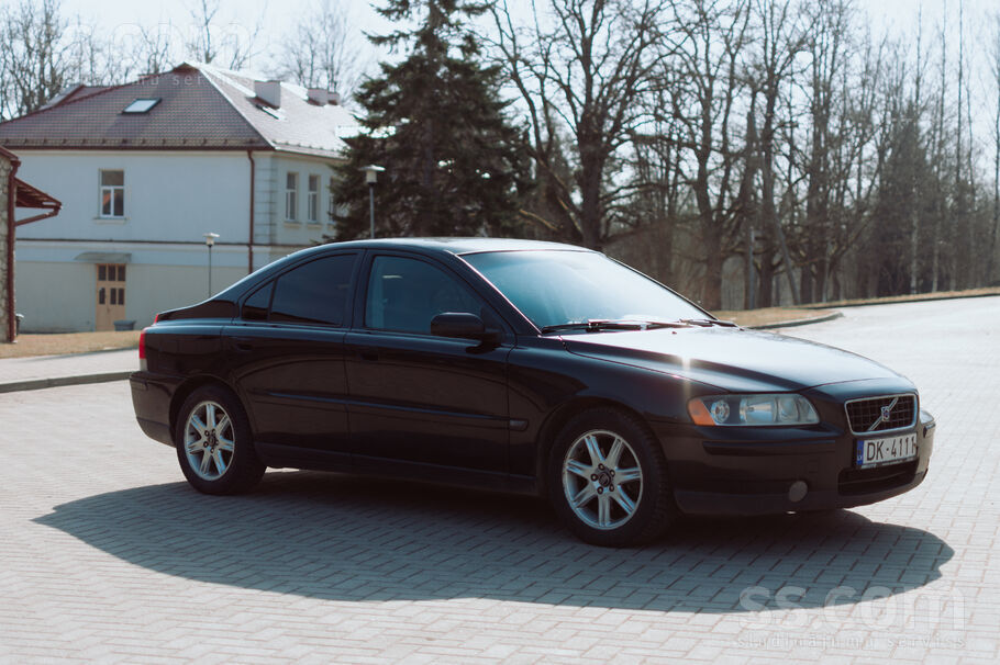Volvo Tiek pārdots Vovlo S60, kuram nesen izieta tehnisk