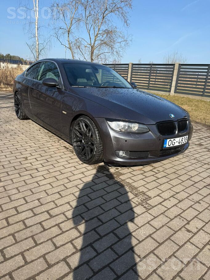 BMW 328i E92 Coupe N52B30

Pilnīgi jauni Haxer 19" riteņi – pirkti jauni,
