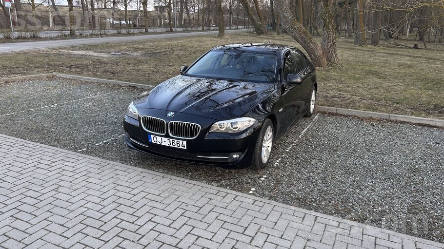 BMW Pārdod/maina BMW F10 3.0 dīzelis, 150kw. 
