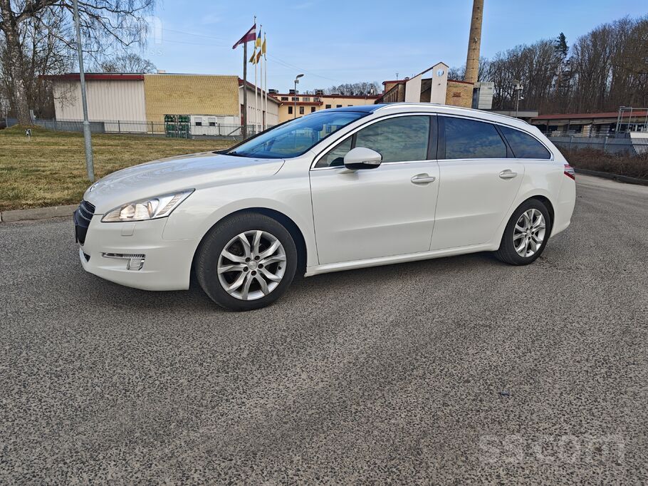 Peugeot Tiek pārdots lielisks, liels un dinamisks auto ar 