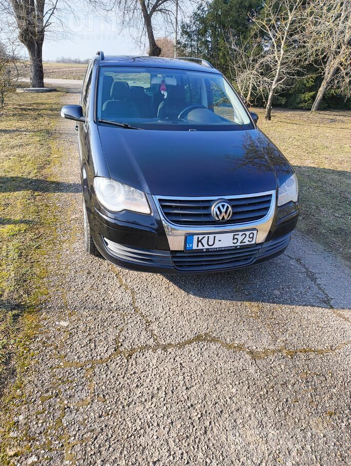 Volkswagen Sakarā ar cita auto iegādi pārdodu tauranu. 