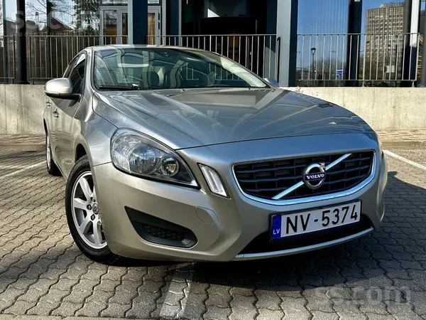 Volvo S60, 2013.gads, D2 1.6 dīzelis, 84kw, automātiskā ātrumkārba. 

Komf