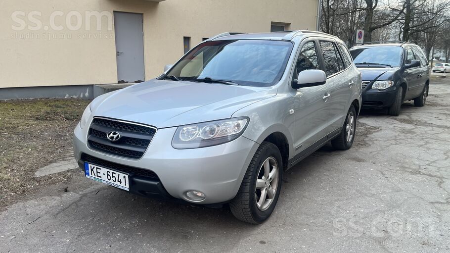 Hyundai Tiek pārdots hyundai santa fe. Auto ļoti labs, ērt