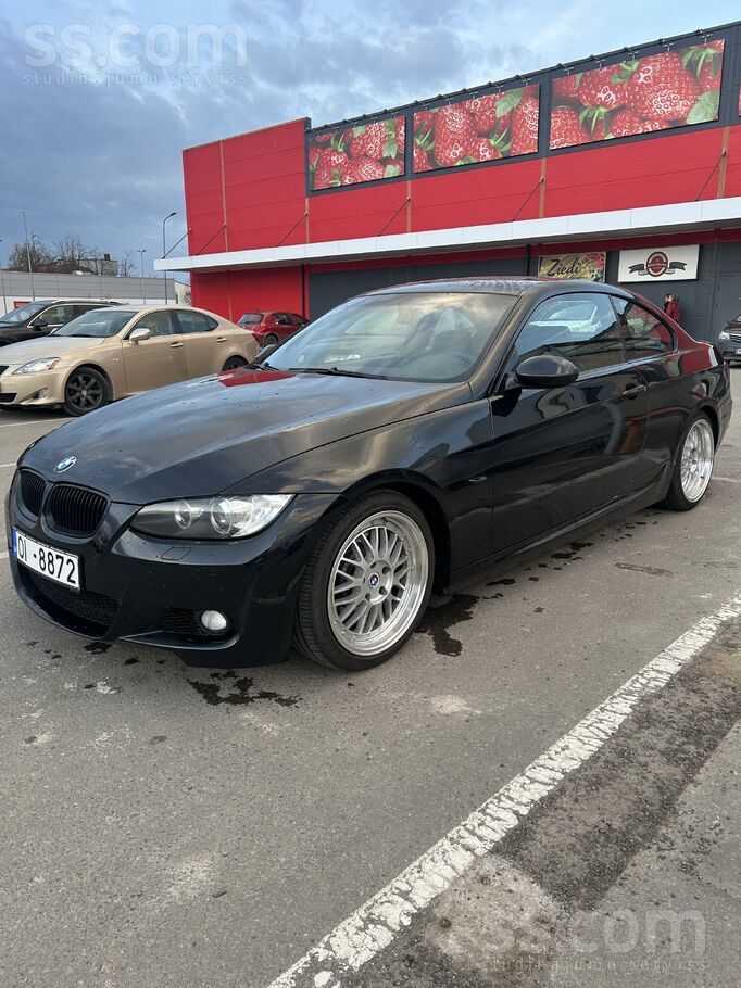 BMW Pardodu e92 325d m57 manuals 6atrumi