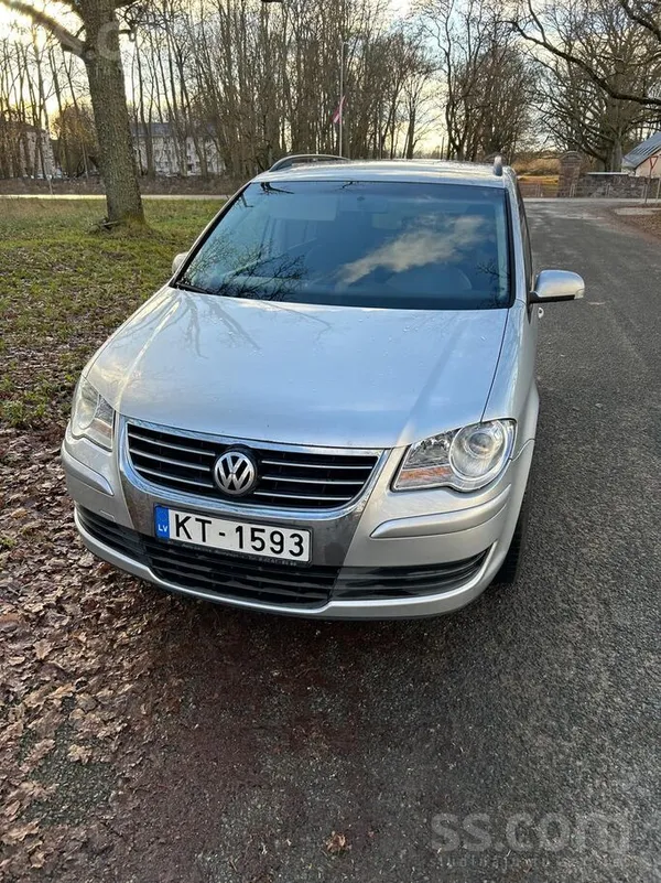 Volkswagen Pārdodam foršu, 7-vietīgu ģimenes auto. 
