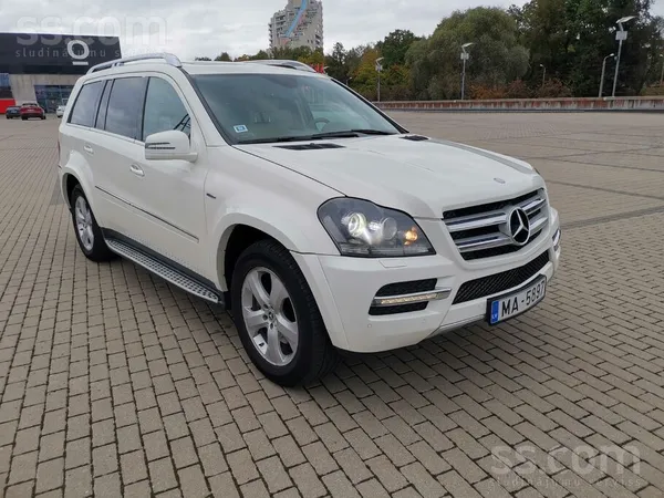 Mercedes Редкий экземпляр с таким пробегом, сервисная книжк