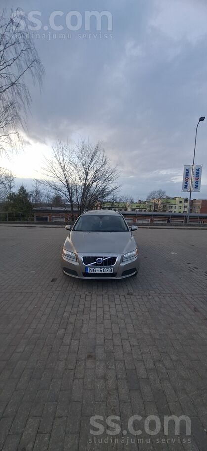 Volvo Pārdod Volvo V 70 2009.gada 2.4 D Ta. 10.2026 .Sīk