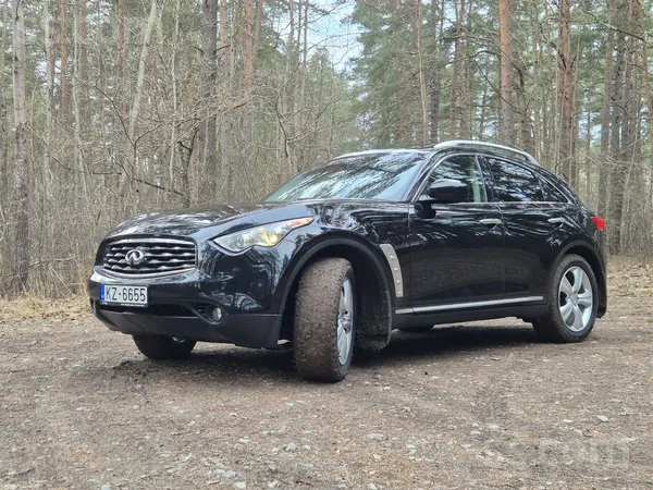 Infiniti Steidzami. Infinity Fx35 Benzīns/gāze