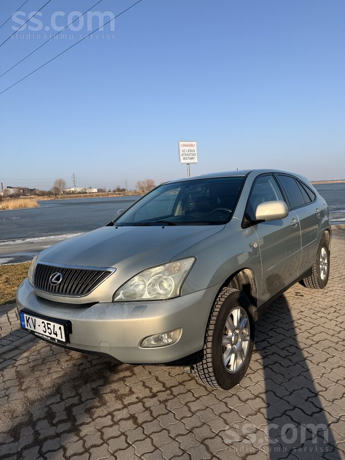 Jauns TA, laba stāvokli sēdes un brauc.
Mazs nobraukums.