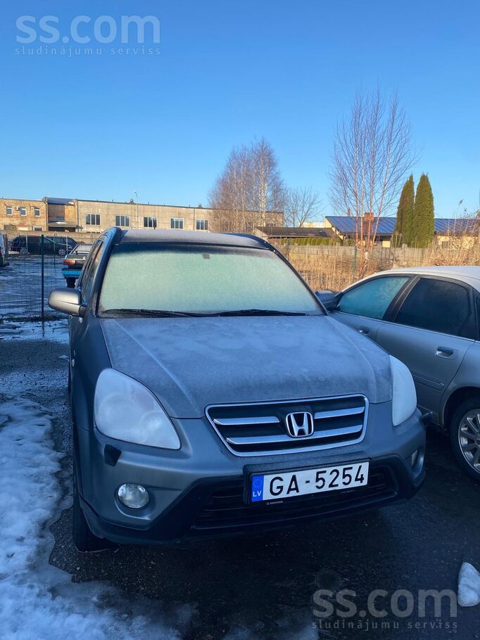 Honda Pārdod Honda Cr-V 2006 4x4.